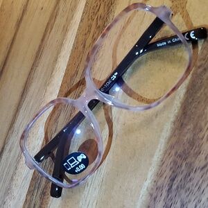 Blue Light Filtering Glasses‎